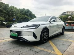 BYD Seal 2023 DM-i 1.5L 121km luxury - фото 1