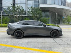 Changan UNI-V 2023 2.0T speed version - фото 12