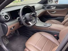 Mercedes-Benz E-Class facelift E 300 L sporty and stylish - фото 9