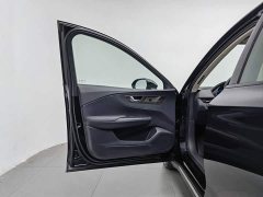 Hongqi E-QM5 2021 Charging Flagship Edition - фото 8