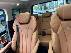 Hongqi HQ9 PHEV 2.0T four-wheel drive business version - фото 8