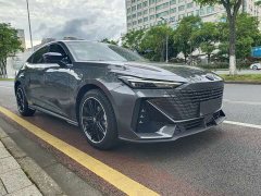 Changan UNI-V 1.5T premium - фото 3