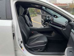 Changan UNI-V 1.5T premium - фото 10