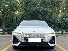Changan UNI-V 1.5T premium - фото 2