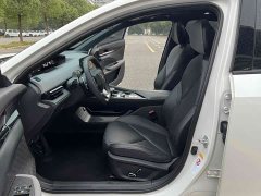 Changan UNI-V 1.5T premium - фото 4