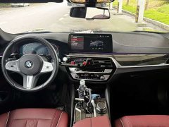 BMW 5 Series facelift 2 525Li M sports package - фото 13
