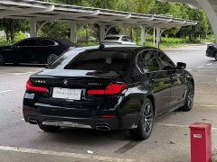 BMW 5 Series facelift 2 525Li M sports package - фото 7
