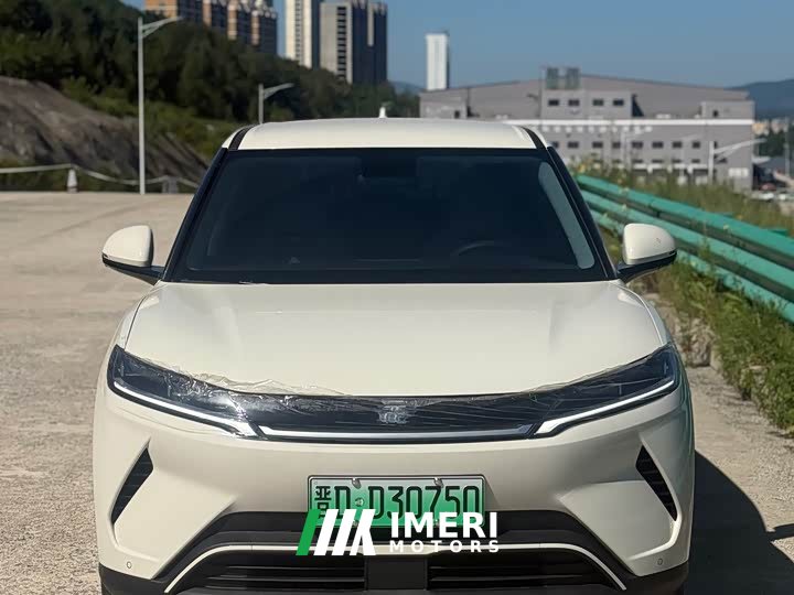 BYD Yuan UP 301KM pilot type - автомобиль из Китая