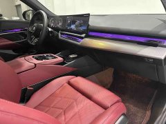 BMW 5 Series (Imported) 2024 530i Leading M Sports Package - фото 10