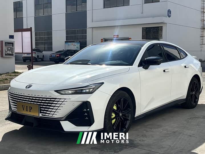 Changan UNI-V 1.5T premium - автомобиль из Китая