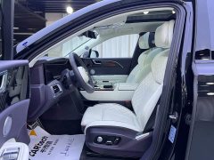 Hongqi E-HS9 660km flag collar version four seats - фото 7