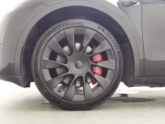 Tesla Model Y 2022 facelift rear-wheel drive version - фото 17