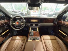 Hongqi Golden Sunflower Guoyao 4.0T Elegant Flagship Edition 6 seats - фото 17