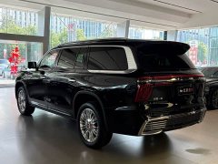 Hongqi Golden Sunflower Guoyao 4.0T Elegant Flagship Edition 6 seats - фото 6
