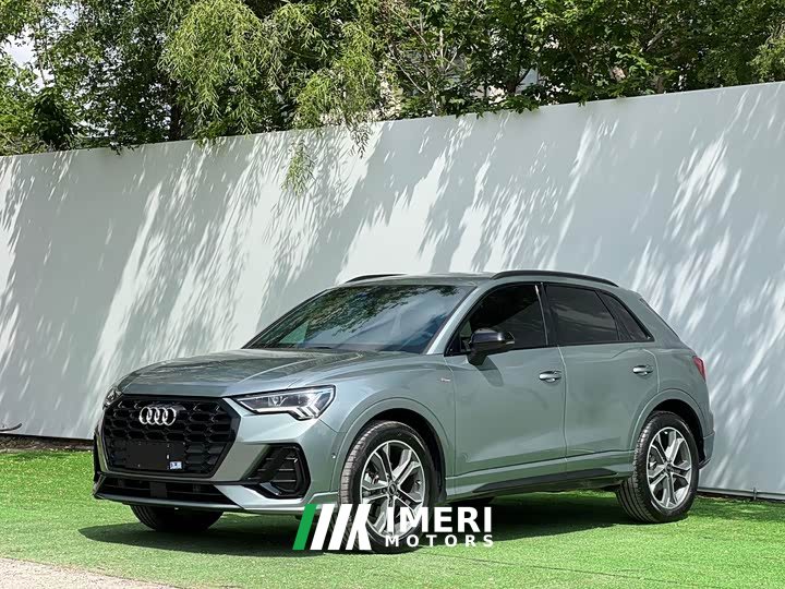 Audi Q3 35 TFSI Fashionable and Dynamic - автомобиль из Китая