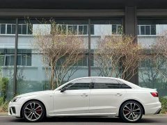 Audi A4L 45 TFSI quattro premium dynamic - фото 3