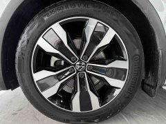 Volkswagen Tiguan L 330TSI automatic two-wheel drive R-Line version - фото 12