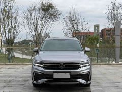 Volkswagen Tiguan L 330TSI automatic two-wheel drive R-Line version - фото 15