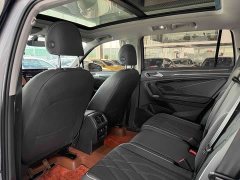 Volkswagen Tiguan L 330TSI automatic two-wheel drive R-Line version - фото 9