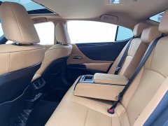Lexus ES 2022 300h Excellence Edition - фото 16