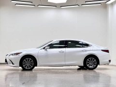 Lexus ES 2022 300h Excellence Edition - фото 4