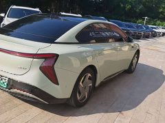 Hongqi EH7 2025 690 Smart Select Edition - фото 9