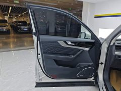 Hongqi HS5 2022 2.0T Zhilian Qixiang four-wheel drive version - фото 7
