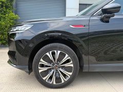 Hongqi HS6 PHEV 2026 220 four-wheel drive smart hybrid version - фото 4