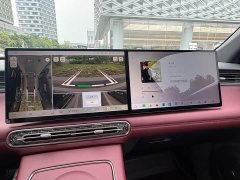 Hongqi HS6 PHEV 2026 220 four-wheel drive smart hybrid version - фото 8
