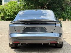 NIO ET5 75kWh - фото 15