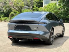 NIO ET5 75kWh - фото 16