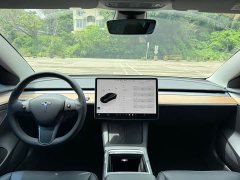 Tesla Model 3 rear-wheel drive version - фото 6