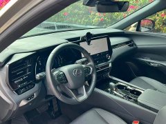 Lexus RX 350h four-wheel drive premium version - фото 12