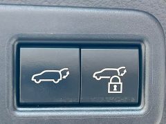 Lexus RX 350h four-wheel drive premium version - фото 17
