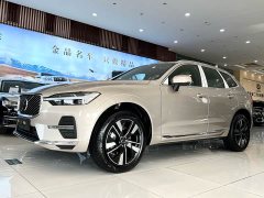 Volvo XC60 B5 four-wheel drive Zhiyuan Deluxe Edition - фото 1
