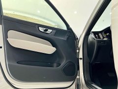Volvo XC60 B5 four-wheel drive Zhiyuan Deluxe Edition - фото 19