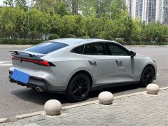 Changan UNI-V 1.5T premium - фото 3