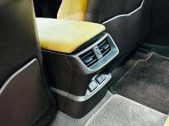 Lexus ES 300h Premium Edition - фото 15