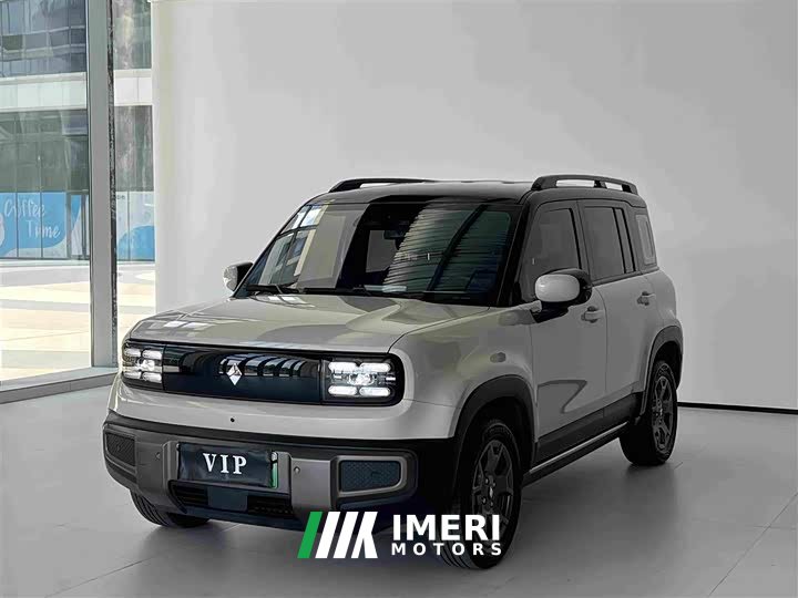 Baojun Yueye Plus Zhizun Edition 5-seater - автомобиль из Китая