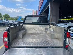 Ruiqi 6 2.3T automatic two-wheel drive diesel luxury flat bottom long cargo box M9T - фото 5
