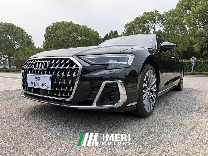 Audi A8 A8L 50 TFSI quattro Premium Selection - автомобиль из Китая