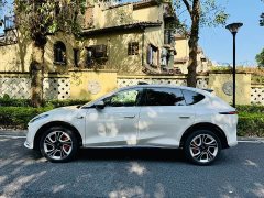 IM Motors Zhiji LS7 100kWh Pro four-wheel drive version - фото 4