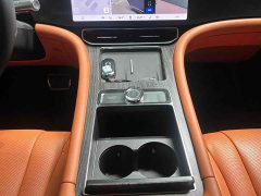 AITO Wenjie M9 pure electric Max version 100kWh 6-seater version - фото 8