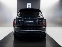 Rolls-Royce Cullinan 2018 five-seater version - фото 15