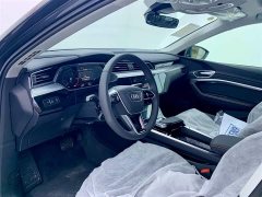 Audi e-tron 2021 50 quattro luxury - фото 16