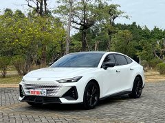 Changan UNI-V 2023 1.5T premium - фото 1