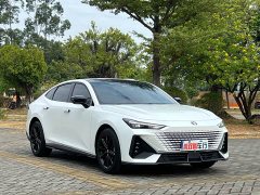 Changan UNI-V 2023 1.5T premium - фото 3