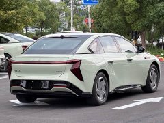 Hongqi EH7 2025 690 Smart Select Edition - фото 11