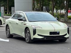 Hongqi EH7 2025 690 Smart Select Edition - фото 3