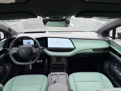 Hongqi EH7 2025 690 Smart Select Edition - фото 6